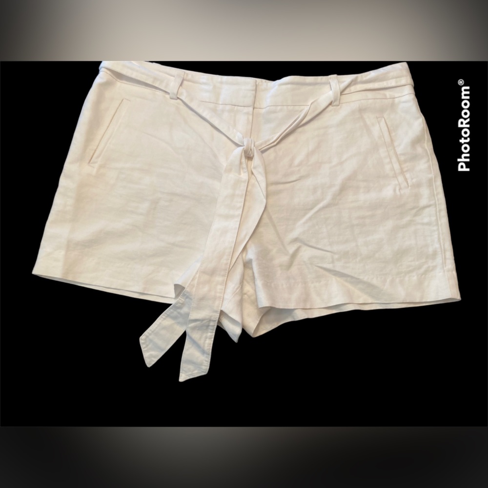 LOFT white linen/cotton shorts with tie belt